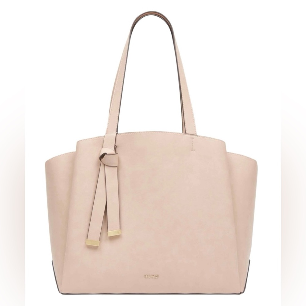 Nine West Gaya Tote. Dark beige.